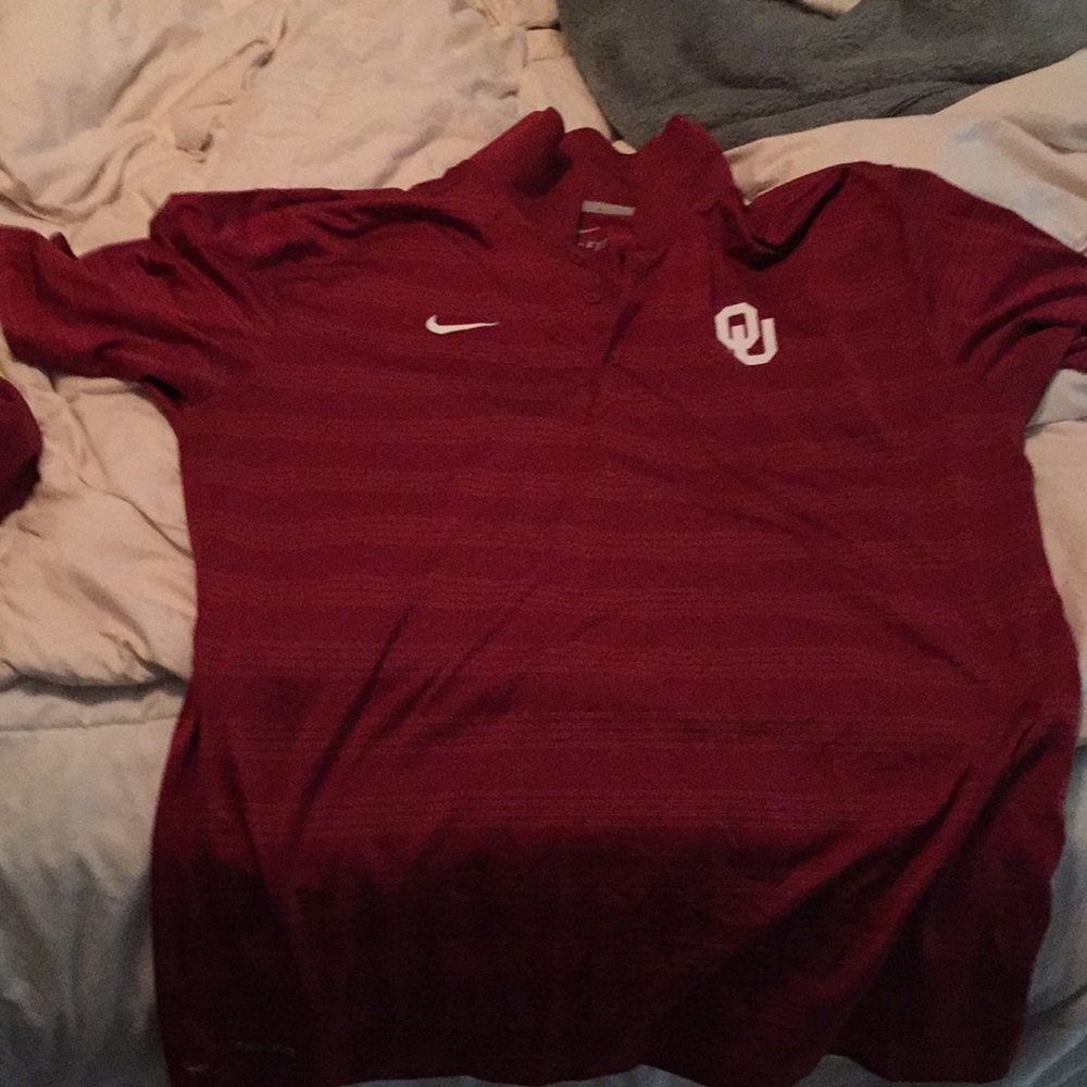 Nike large red